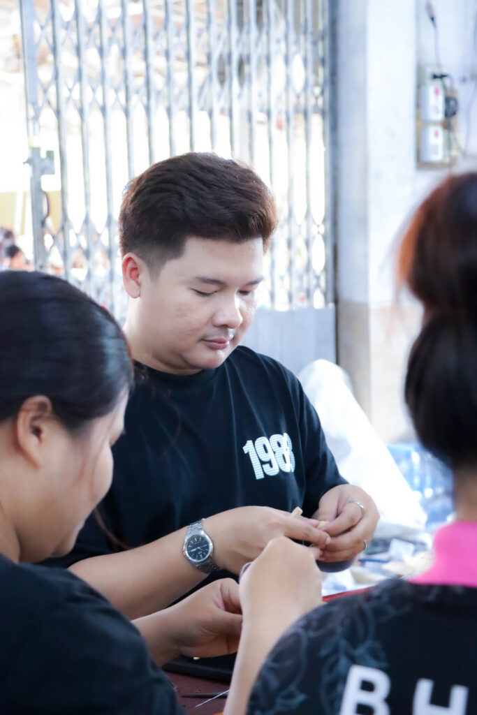 คณะศิลปศาสตร์ มทร.ศรีวิชัย ร่วมสืบสานประเพณีเรือพระ สร้างสรรค์เรือพระวัดสระเกษ สืบทอดศิลปวัฒนธรรมท้องถิ่นภาคใต้ - มทร.ศรีวิชัย (RMUTSV)
