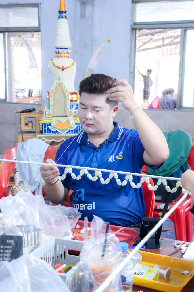 คณะศิลปศาสตร์ มทร.ศรีวิชัย ร่วมสืบสานประเพณีเรือพระ สร้างสรรค์เรือพระวัดสระเกษ สืบทอดศิลปวัฒนธรรมท้องถิ่นภาคใต้ - มทร.ศรีวิชัย (RMUTSV)